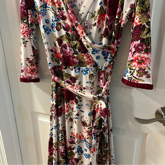 Women’s long floral maxi dress - Picture 3 of 7